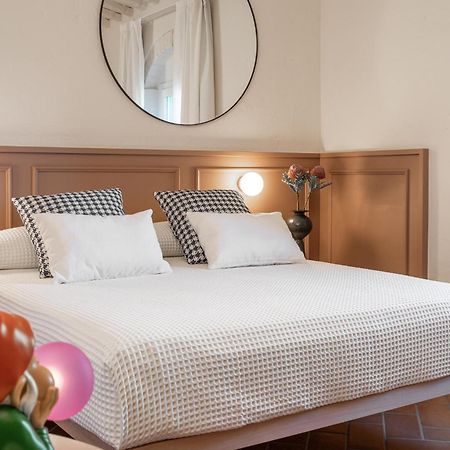 Scarlea Rooms Cecina  Extérieur photo
