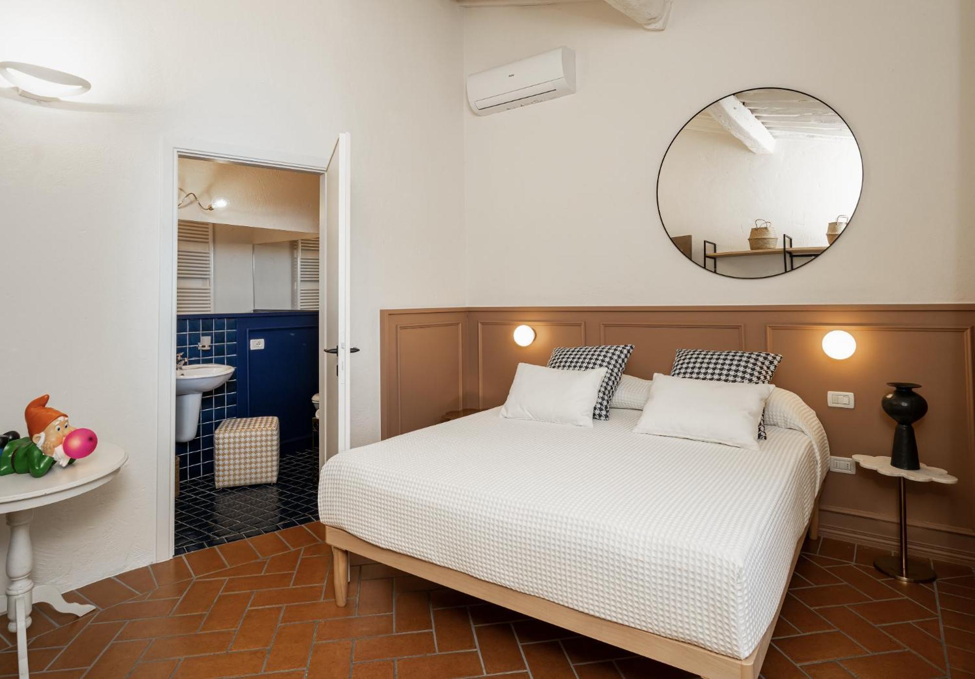Scarlea Rooms Cecina  Extérieur photo